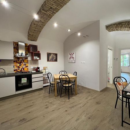 La Casa Dei Papi 71 Apartman Róma Kültér fotó